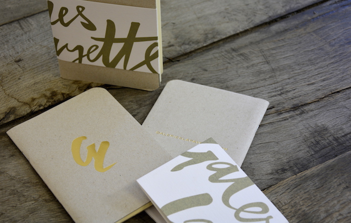 le papier fait de la resistance calepins