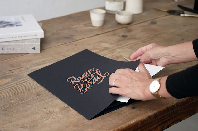 Le Papier Fait De La Resistance Pochette De Rangement