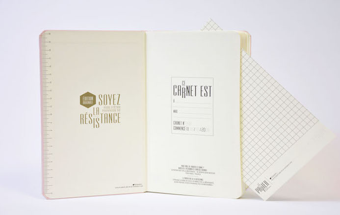 carnet de note rose le papier