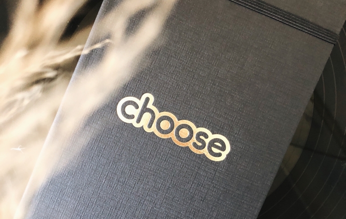 Le Papier collabore avec Choose