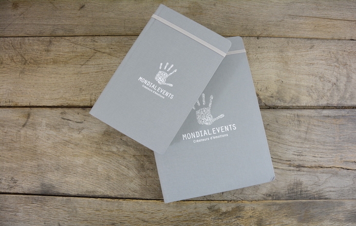 Mondial Events personnalise des carnets Le Papier